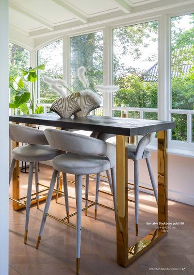 طاولة زاوية من ريتشموند إنتيريورز، نحاس أسود، 50 × 50