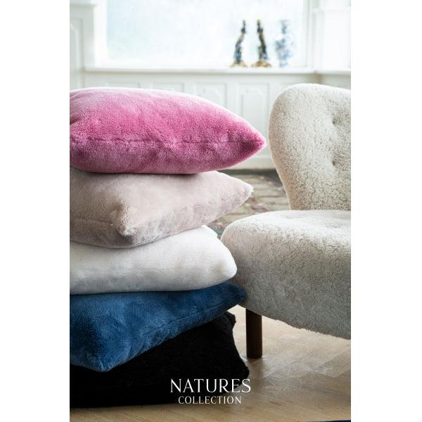 Natures Collection Fellkissen | Neuseeland | 100% Wolle | 28x56 cm-Stil-Ambiente-NCL5066-176-36