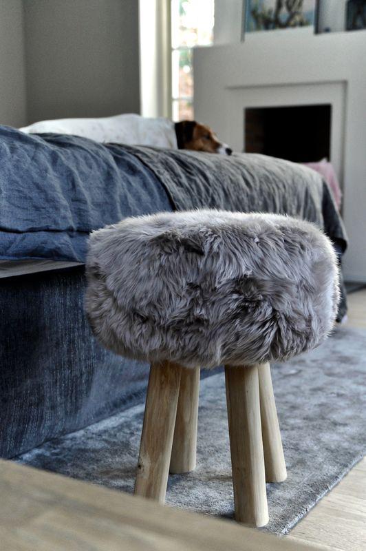 Natures Collection Lammfell Hockerbezug | Neuseeland | 35x17 cm-Stil-Ambiente-NCL1212-11-OS