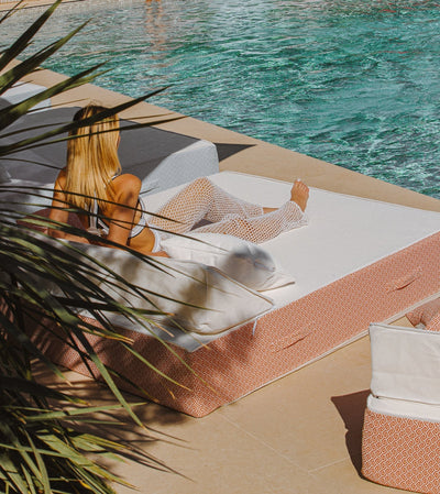 MXHOME Sonnenliege aus weißem und orangefarbenem Schaumstoff - Outdoor-www.Stil-Ambiente.de-Lit 2 places mousse blanc et orange a motif - Extérieur