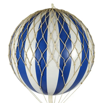 Authentic Models Balloon TRAVELS LIGHT, Blau Weiß, Heißluftballon M-AP16BW-Authentic Models-781934586722-Stil-Ambiente