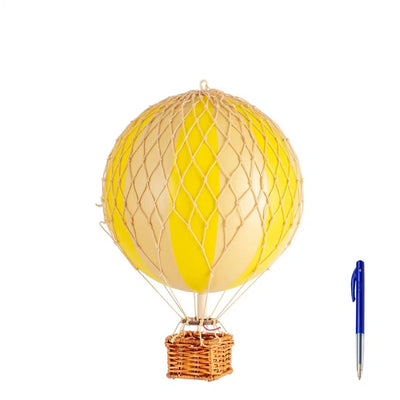 Authentic Models Balloon TRAVELS LIGHT, Gelb Dopppel, Heißluftballon M-AP161DY-Authentic Models-781934584346-Stil-Ambiente