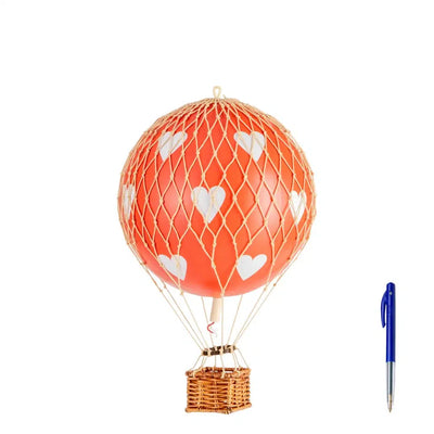 Authentic Models Balloon TRAVELS LIGHT, Red Hearts, Heißluftballon M-AP161RH-Authentic Models-781934584438-Stil-Ambiente
